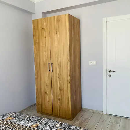 Apartment Angel 4 *