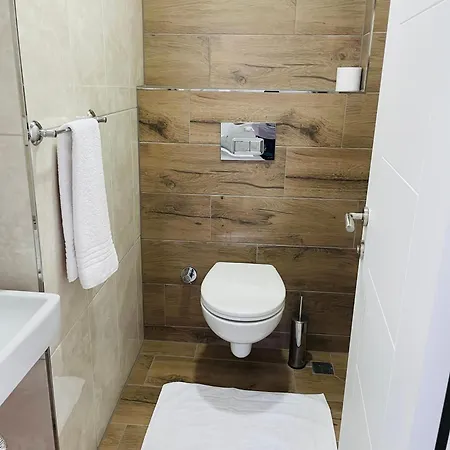 Apartment Angel 4 *